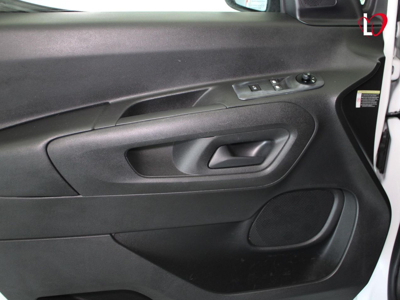 Peugeot Partner PREMIUN STANDARD BlueHDI 100 S&S 6 VEL MAN 3 PLAZAS - Foto 18