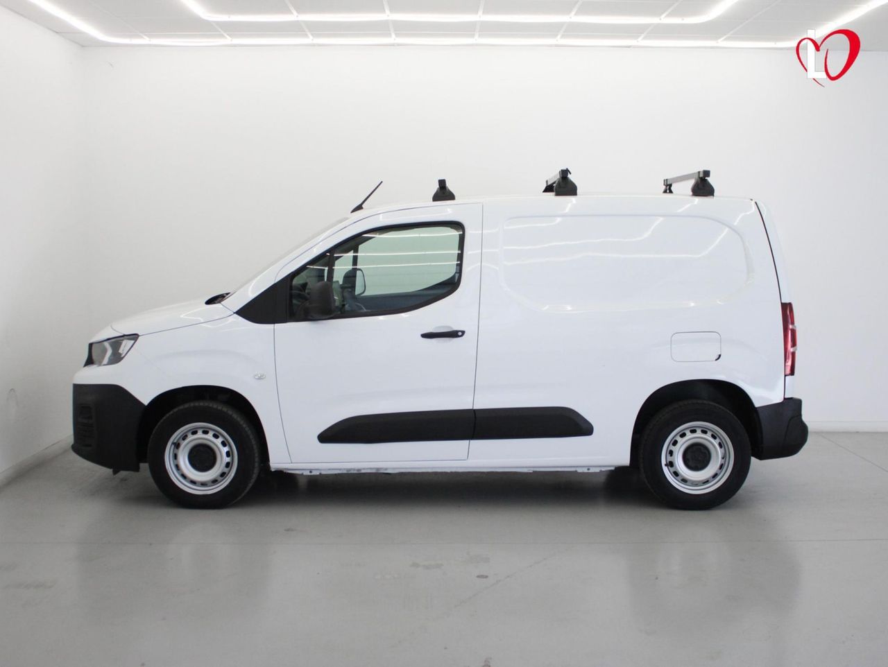 Peugeot Partner PREMIUN STANDARD BlueHDI 100 S&S 6 VEL MAN 3 PLAZAS - Foto 34