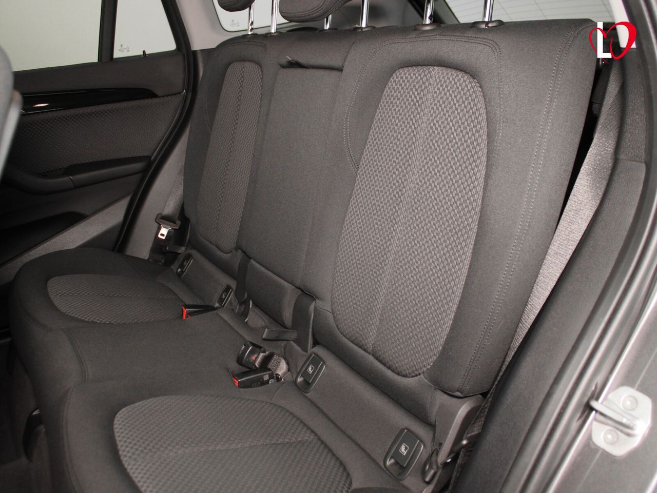 BMW X1 sDrive18dA Corporate - Foto 37
