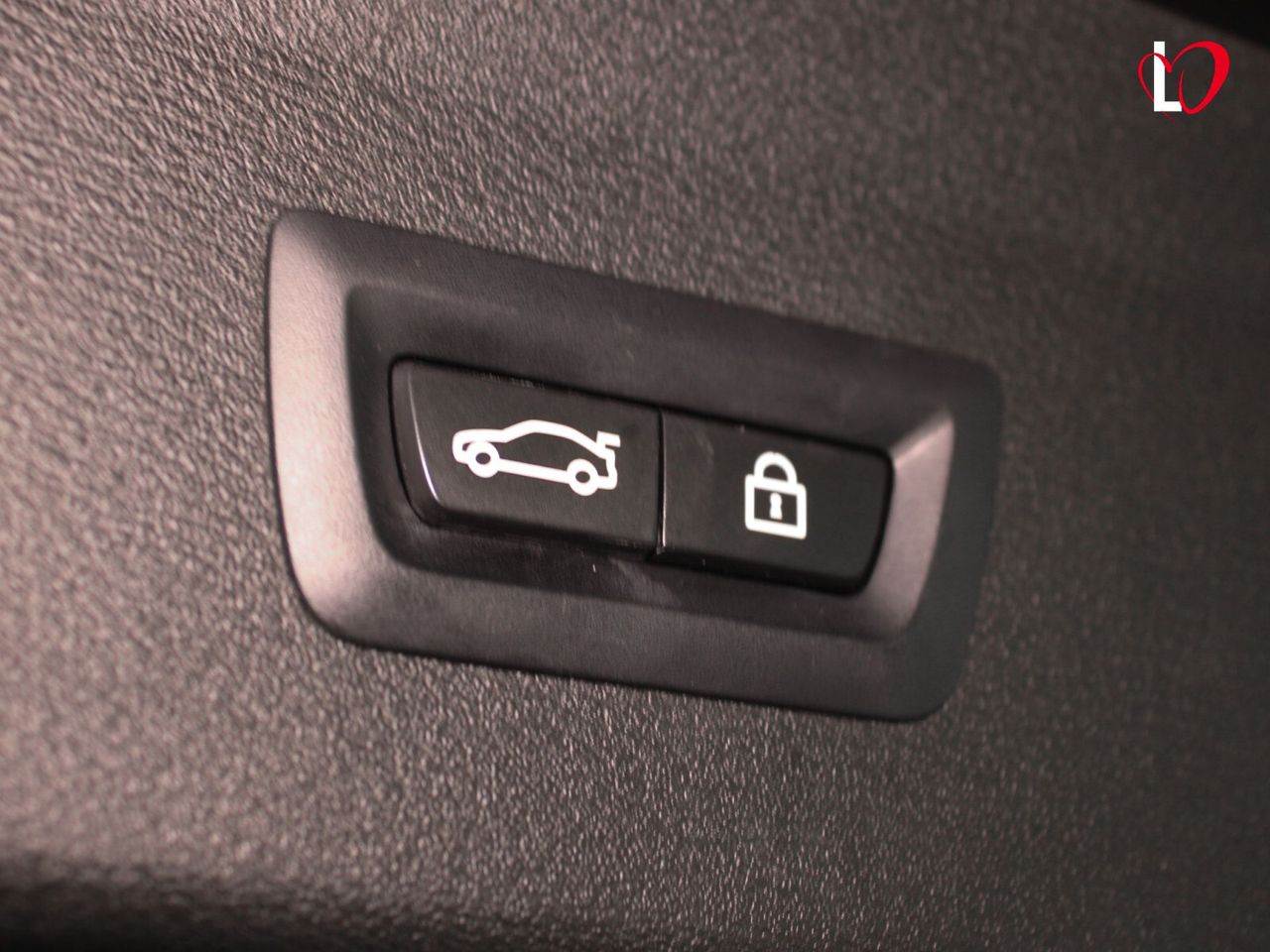 BMW X1 sDrive18dA Corporate - Foto 39