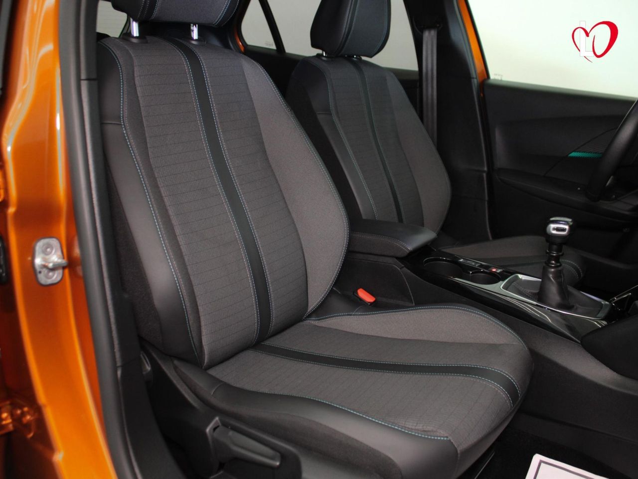 Peugeot 2008 Allure Pack BlueHDI 81kW (110CV) - Foto 32
