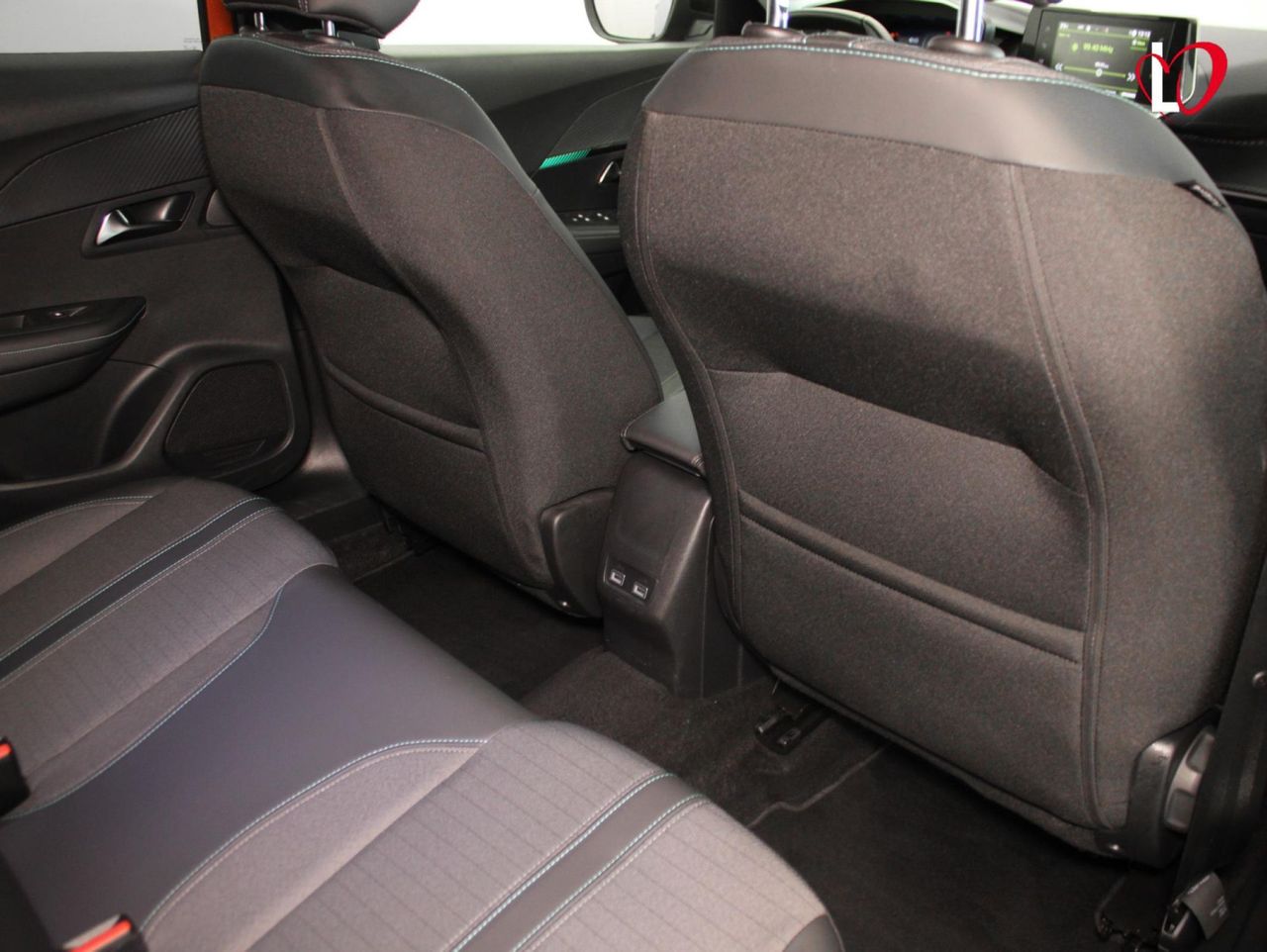 Peugeot 2008 Allure Pack BlueHDI 81kW (110CV) - Foto 33