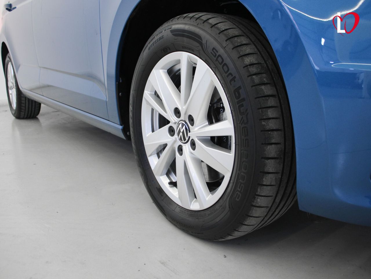 Volkswagen Touran Advance 2.0 TDI 90kW (122CV) - Foto 47