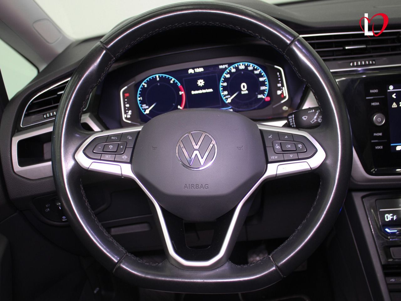 Volkswagen Touran Advance 2.0 TDI 90kW (122CV) - Foto 27