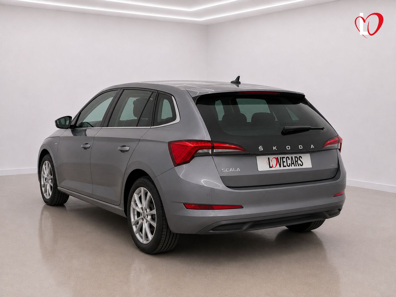Skoda Scala 1.0 TSI 70 KW (95 CV) Emotion - Foto 4