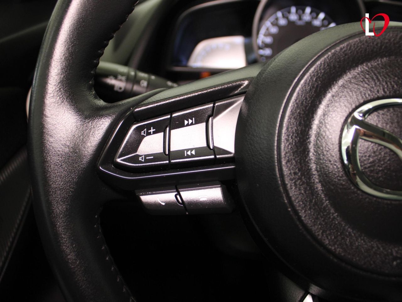 Mazda 2 1.5 SKYACTIV CENTER LINE - Foto 23