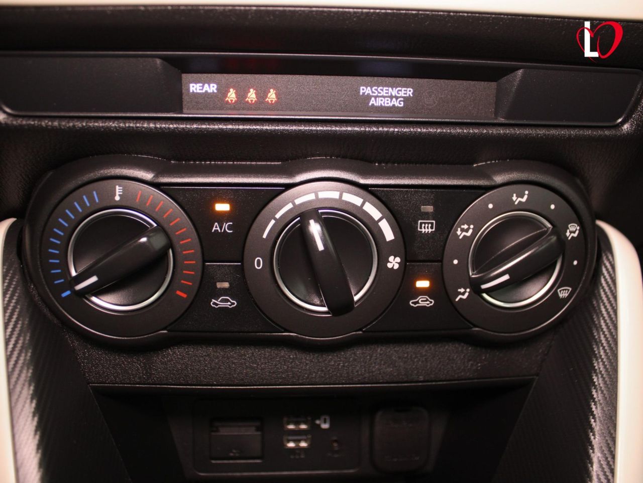 Mazda 2 1.5 SKYACTIV CENTER LINE - Foto 29