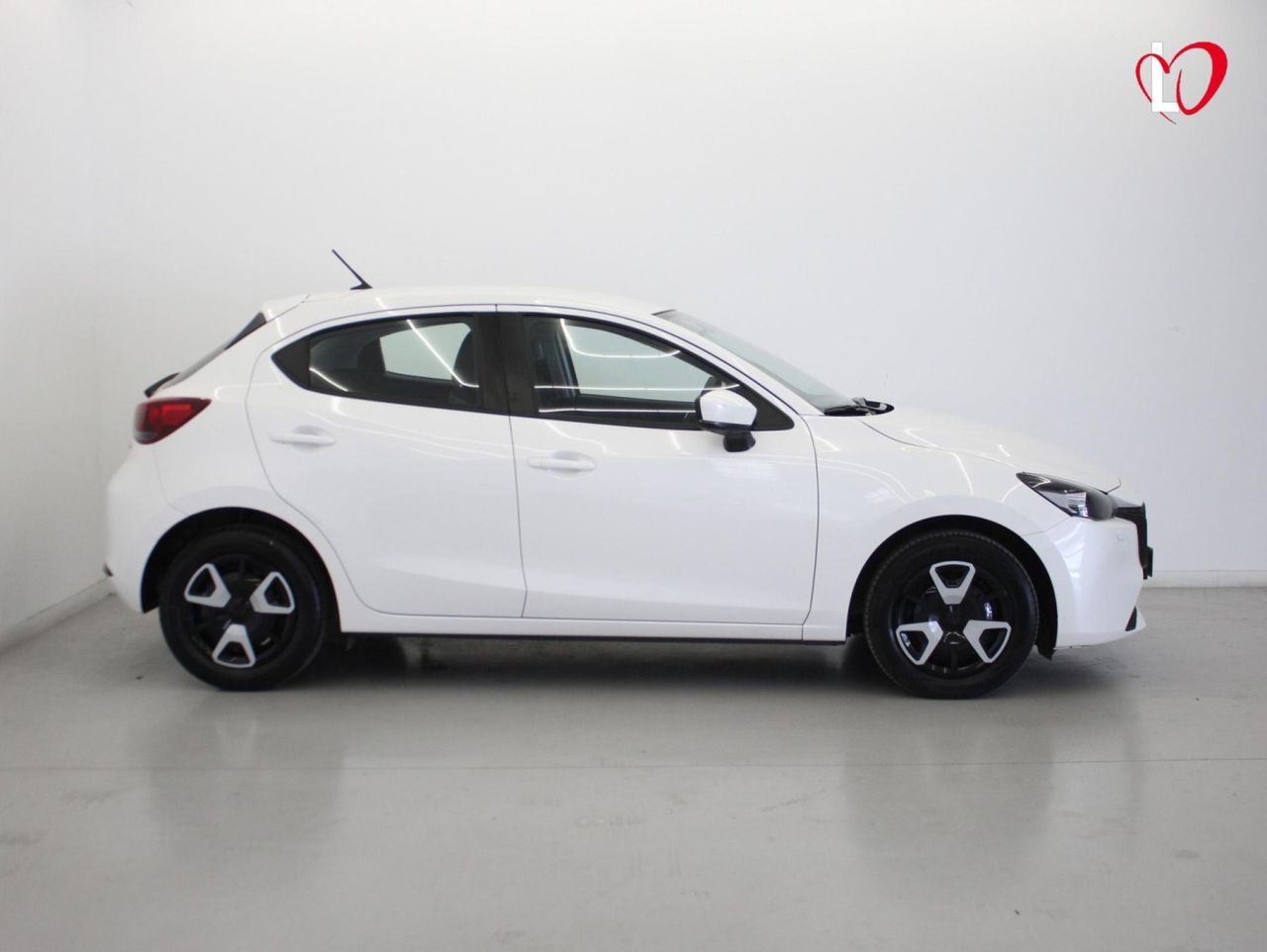 Mazda 2 1.5 SKYACTIV CENTER LINE - Foto 39