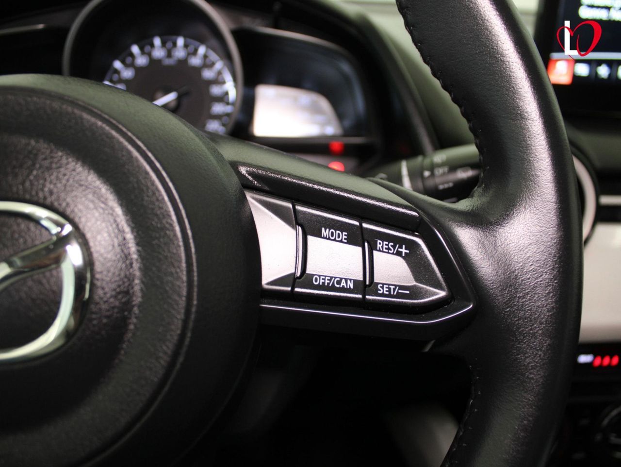 Mazda 2 1.5 SKYACTIV CENTER LINE - Foto 24