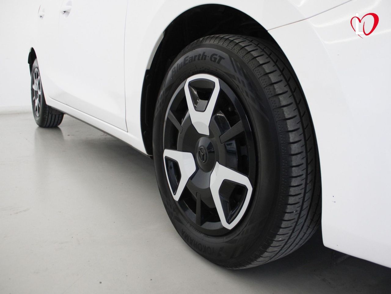 Mazda 2 1.5 SKYACTIV CENTER LINE - Foto 41