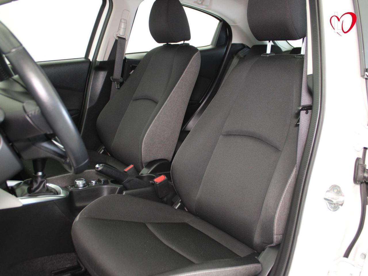Mazda 2 1.5 SKYACTIV CENTER LINE - Foto 17