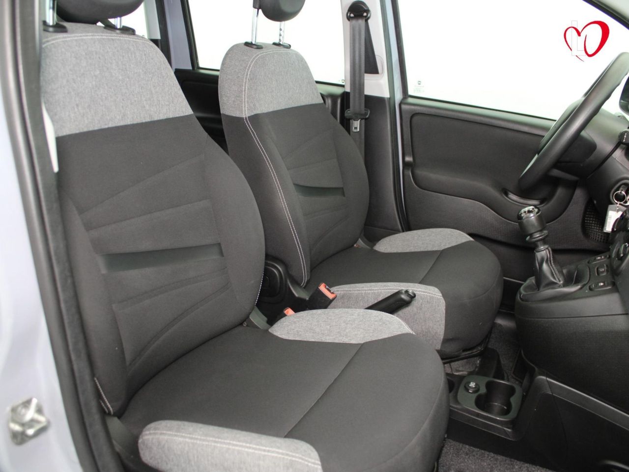 Fiat Panda City Life Hybrid 1.0 Gse 51kw (70CV) - Foto 24