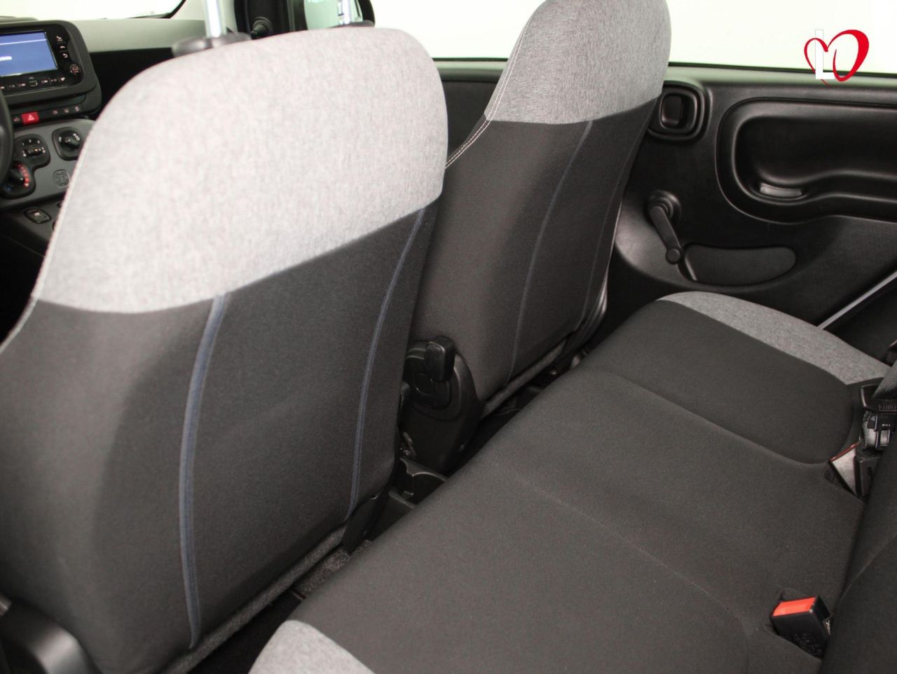 Fiat Panda City Life Hybrid 1.0 Gse 51kw (70CV) - Foto 27