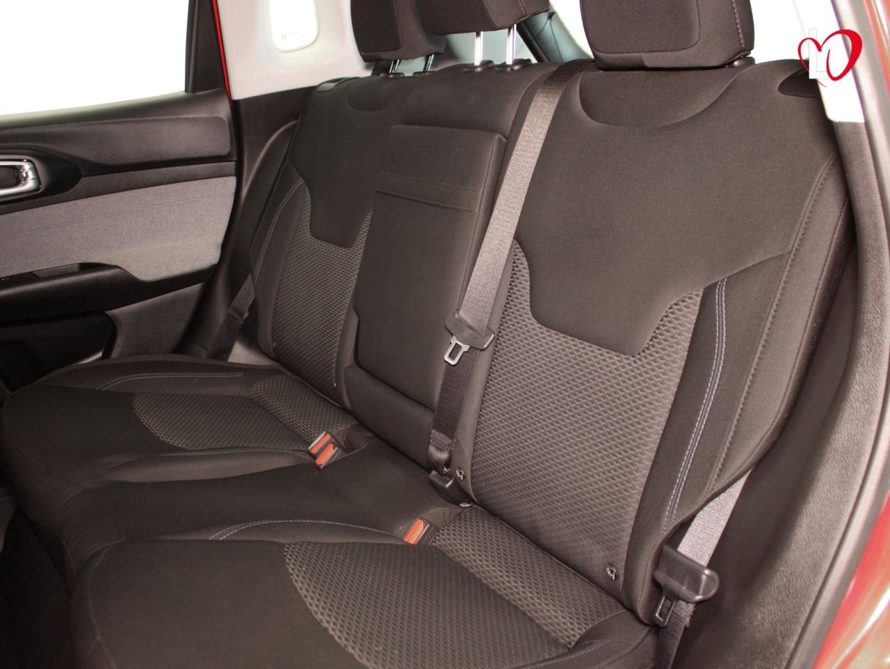 Jeep Compass eHybrid 1.5 MHEV 96kW Longitude Dct - Foto 34