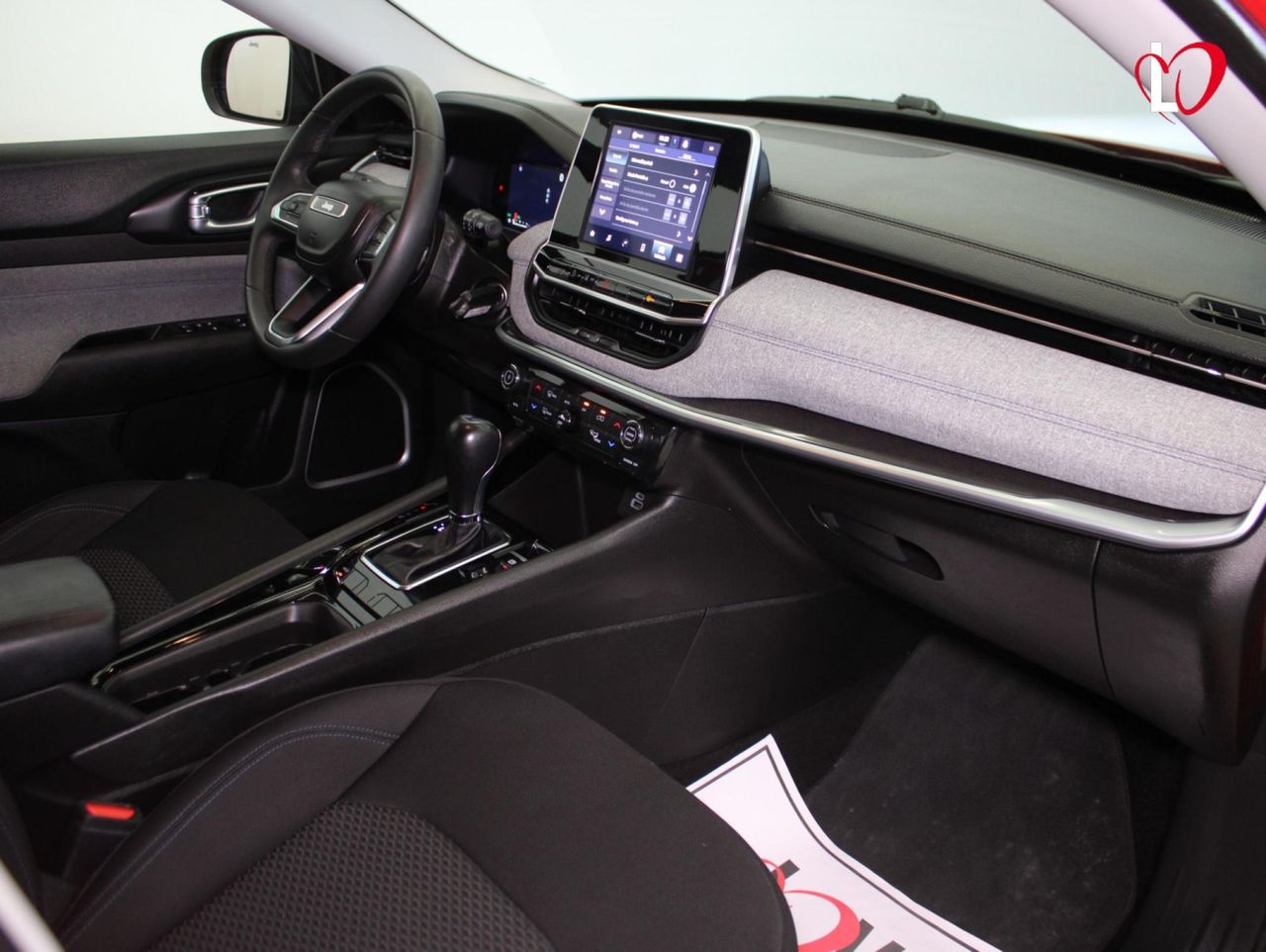 Jeep Compass eHybrid 1.5 MHEV 96kW Longitude Dct - Foto 29