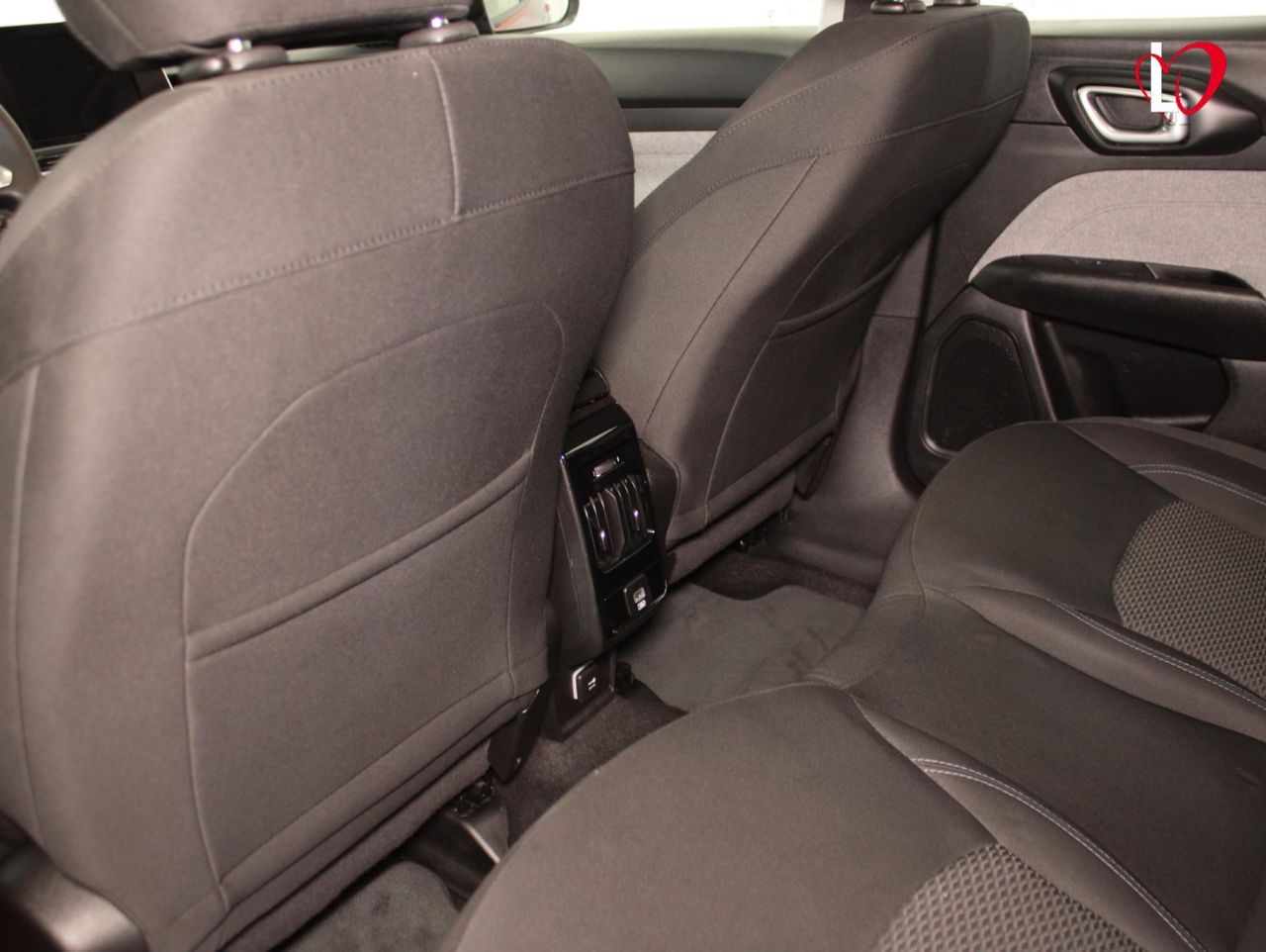 Jeep Compass eHybrid 1.5 MHEV 96kW Longitude Dct - Foto 33