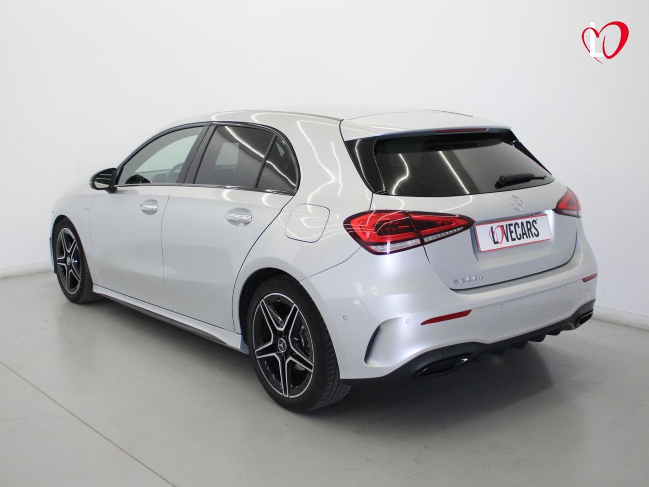 Mercedes Clase A A 200 d AMG LINE - Foto 5