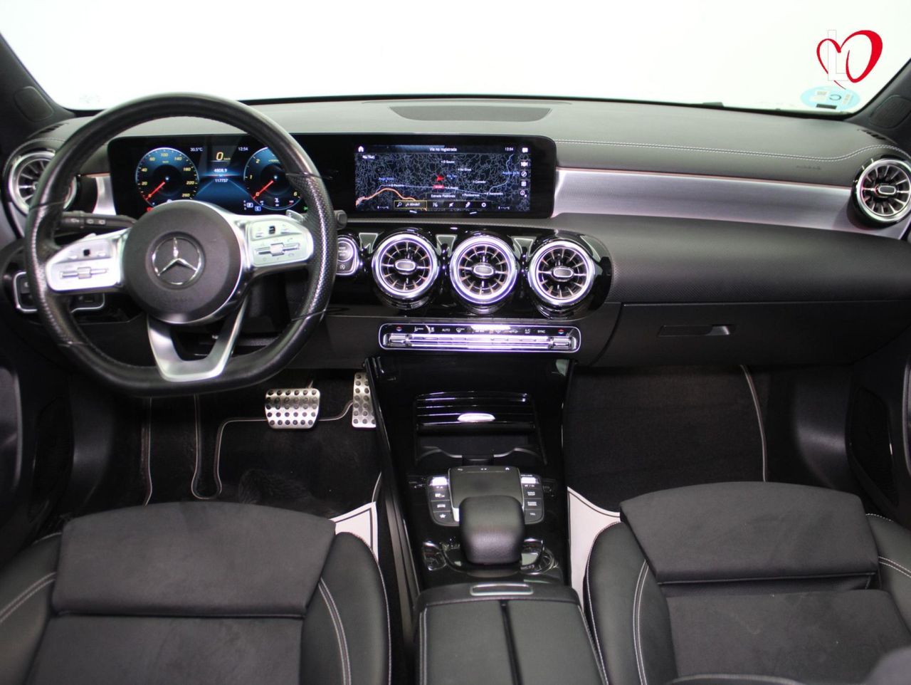 Mercedes Clase A A 200 d AMG LINE - Foto 8