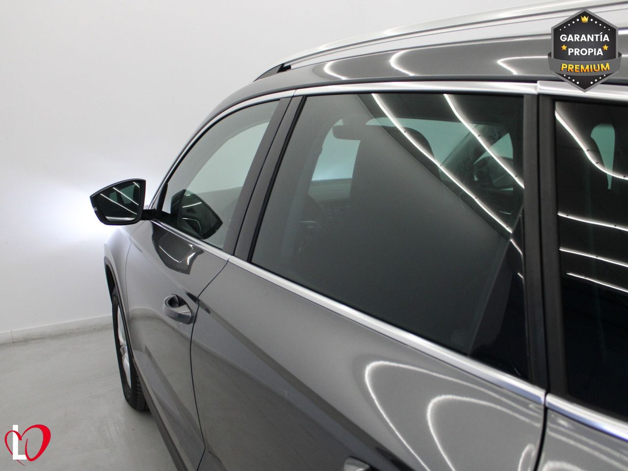 Skoda Karoq 2.0 TDI DSG 4X4 AMBITION + PACK MULTIMEDIA 150 - Foto 33