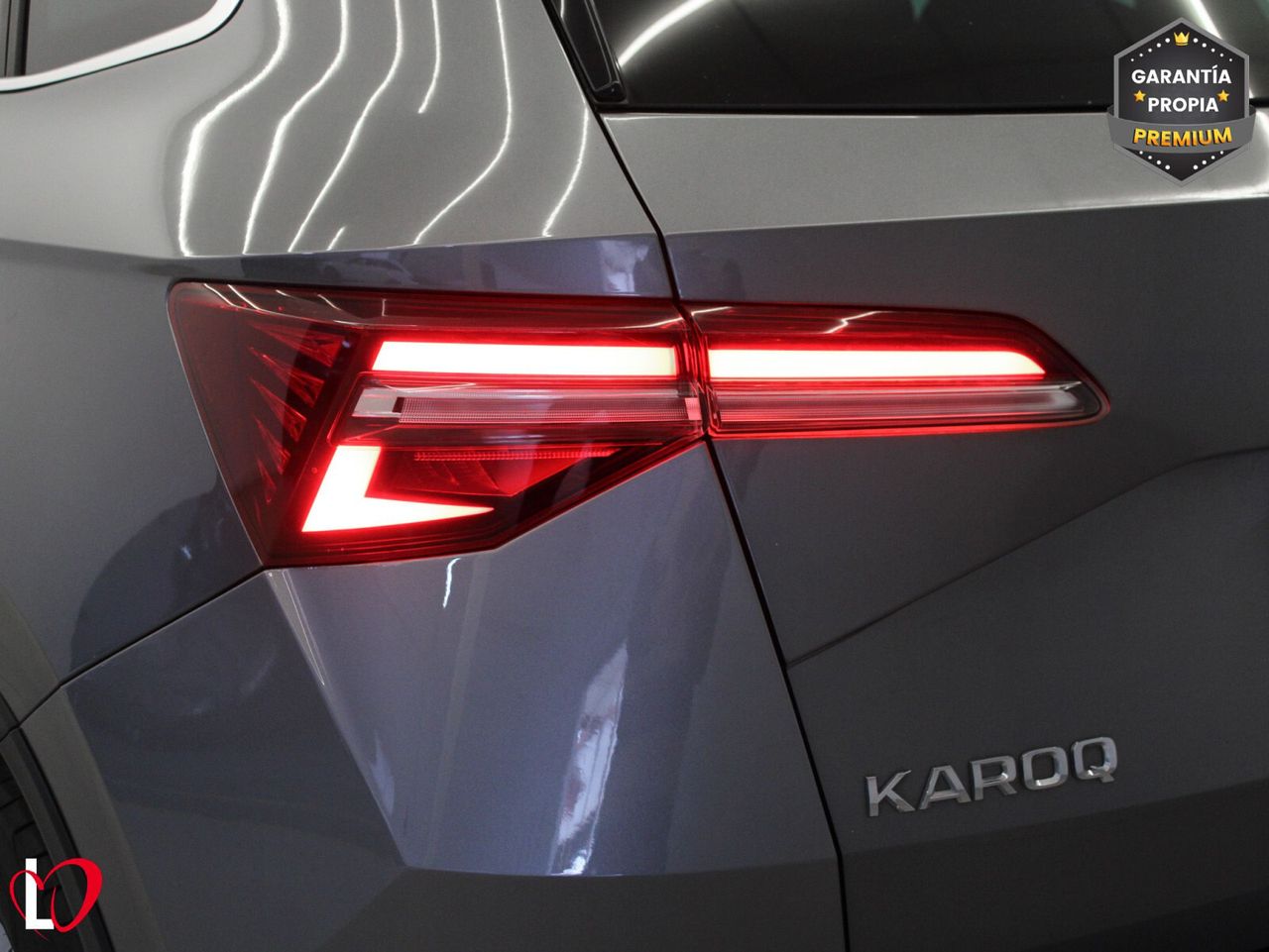 Skoda Karoq 2.0 TDI DSG 4X4 AMBITION + PACK MULTIMEDIA 150 - Foto 35