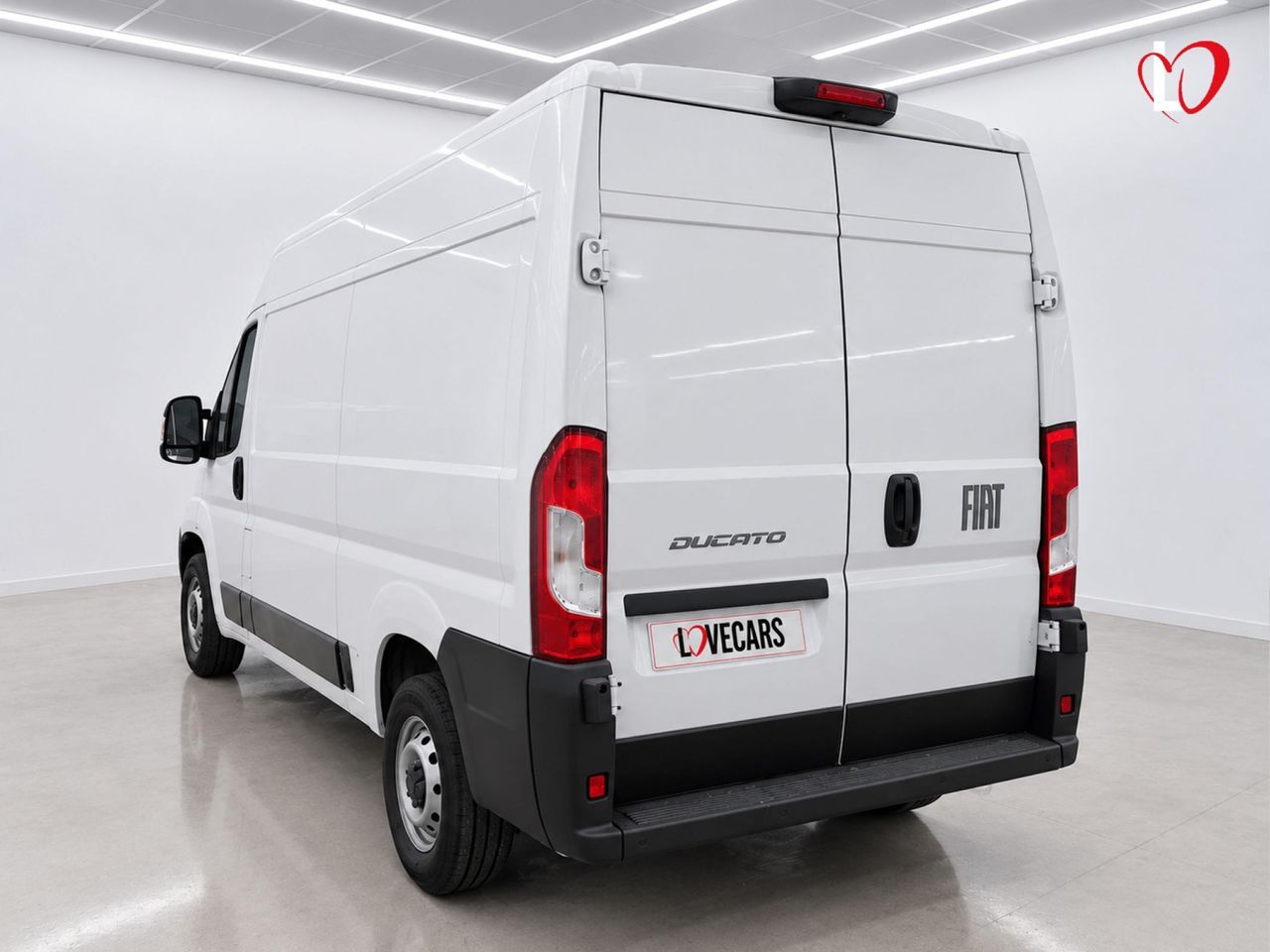 Fiat Ducato 35 L2H2 BlueHDi FURGÓN CERRADO 140 - Foto 4