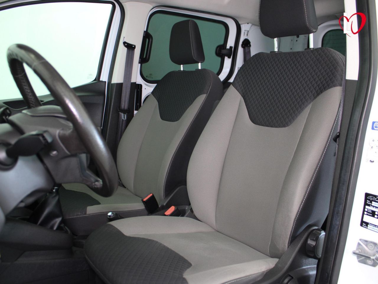Ford Transit Courier 1.5 TDCI COMBI 95 CV - Foto 15