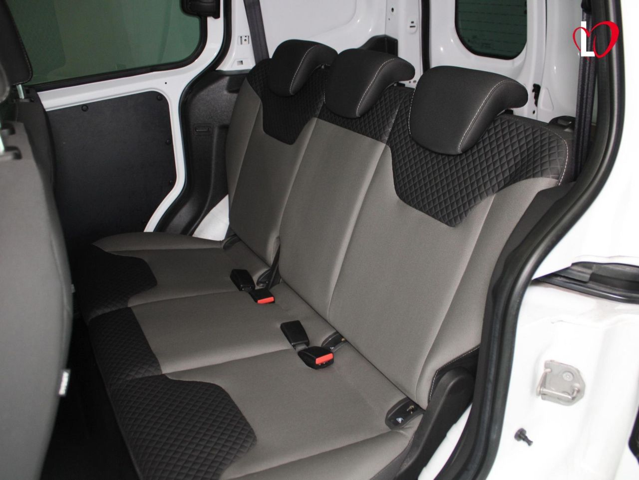 Ford Transit Courier 1.5 TDCI COMBI 95 CV - Foto 25