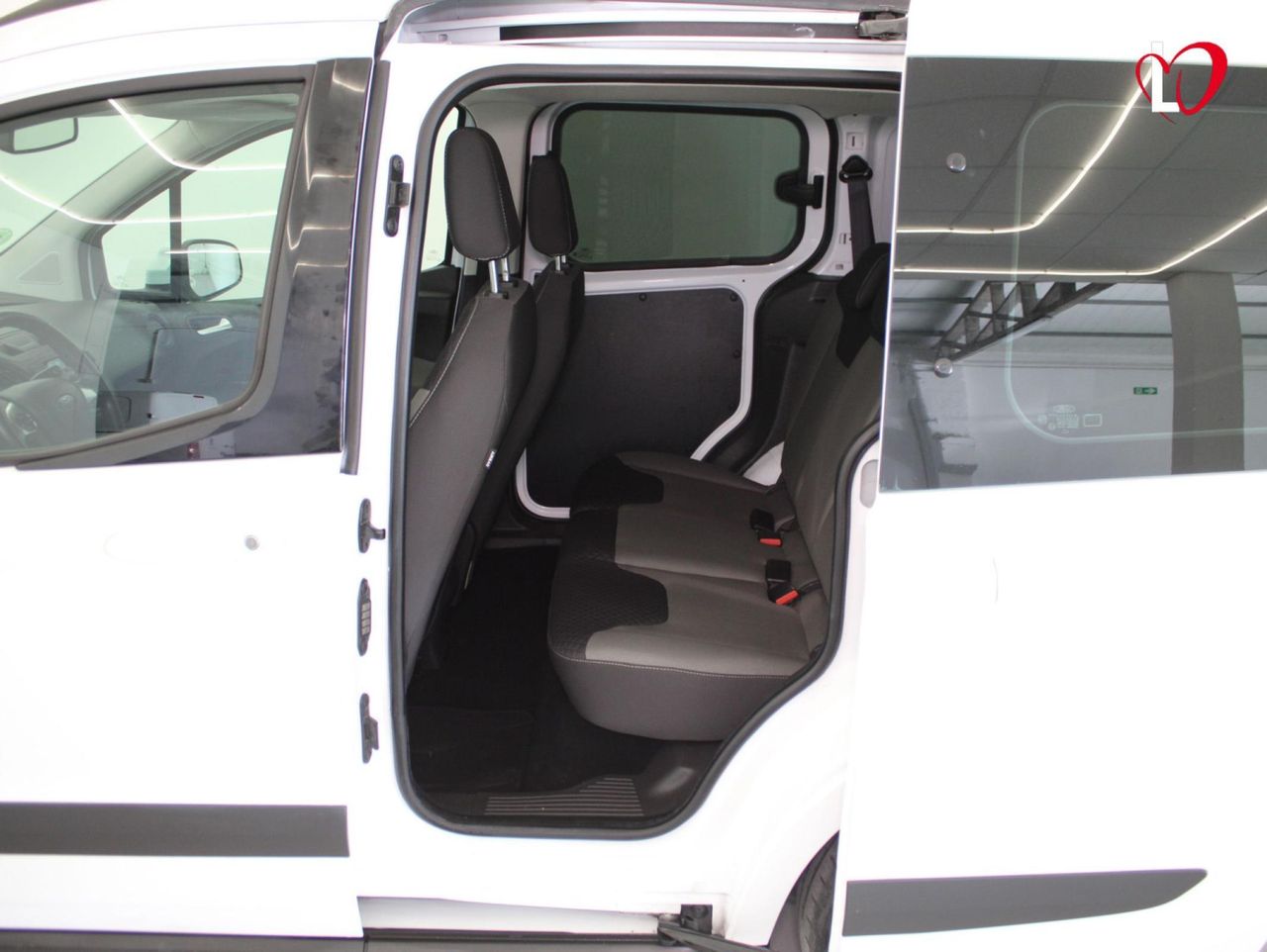 Ford Transit Courier 1.5 TDCI COMBI 95 CV - Foto 8