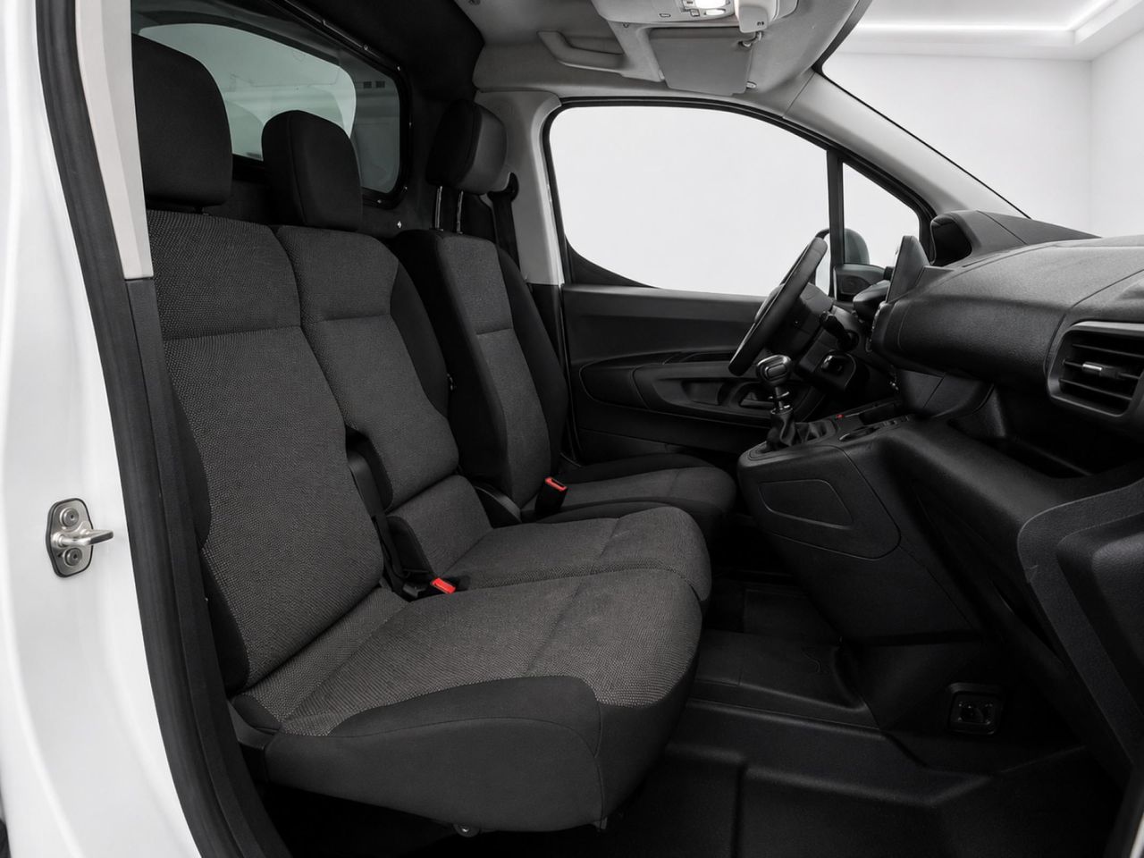 Peugeot Partner 1.5 HDI FG. L2 3 PLAZAS 130 - Foto 3