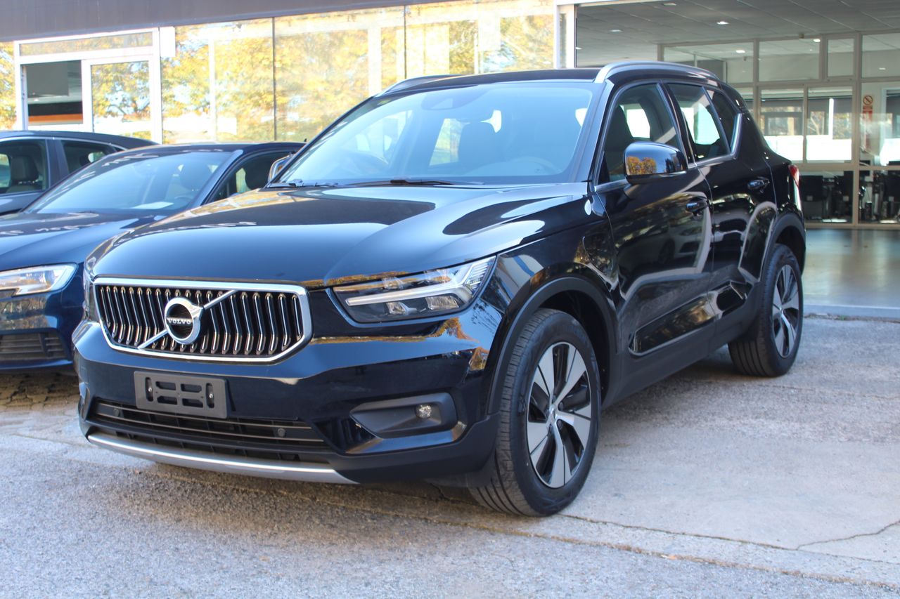 volvo xc40 2021 /