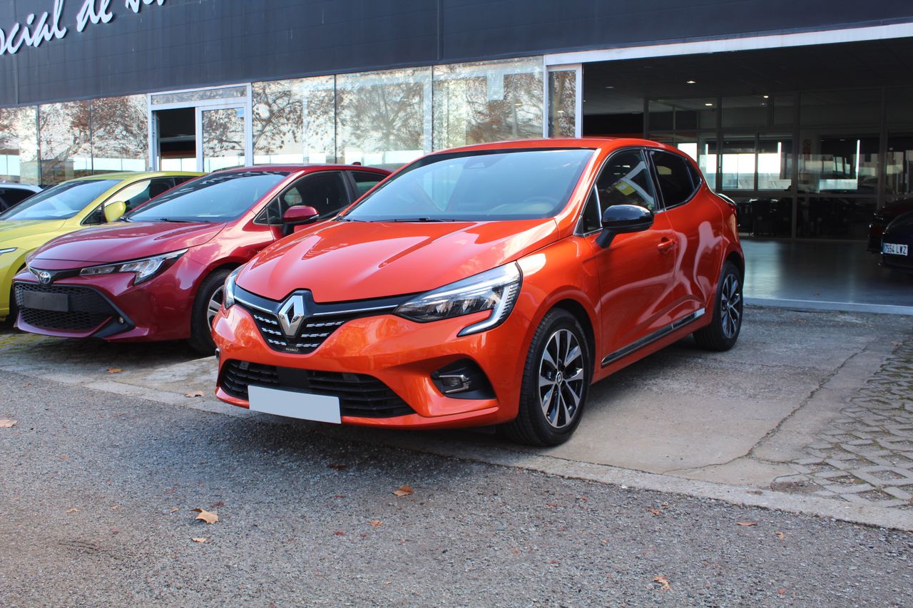 renault clio 2023 /