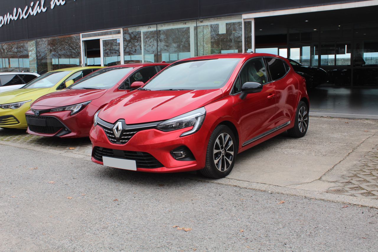 renault clio 2023 /