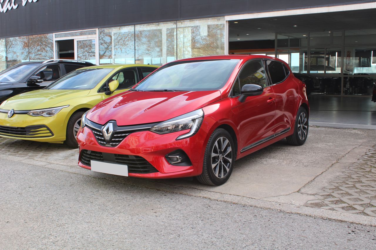 renault clio 2023 /