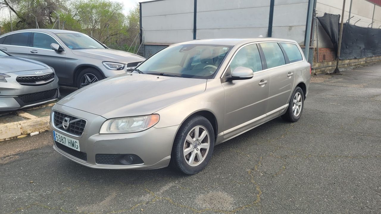 Foto volvo v70 2012 /