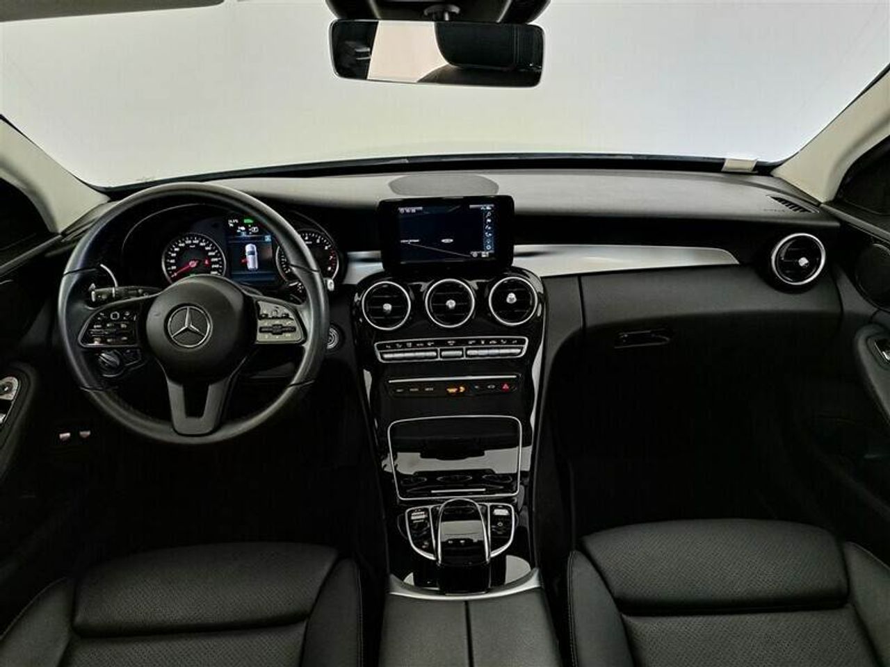 mercedes clase c 2021 / foto grande (3)
