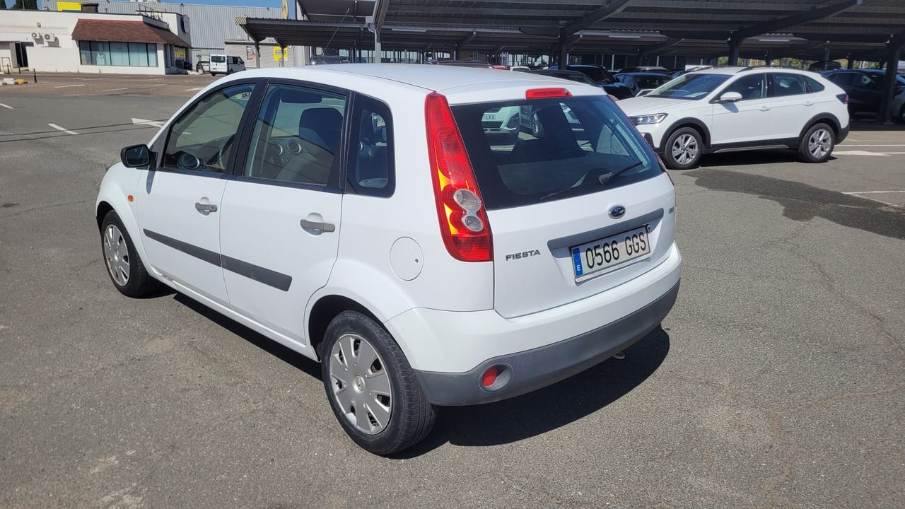 ford fiesta 2008 / foto grande (3)