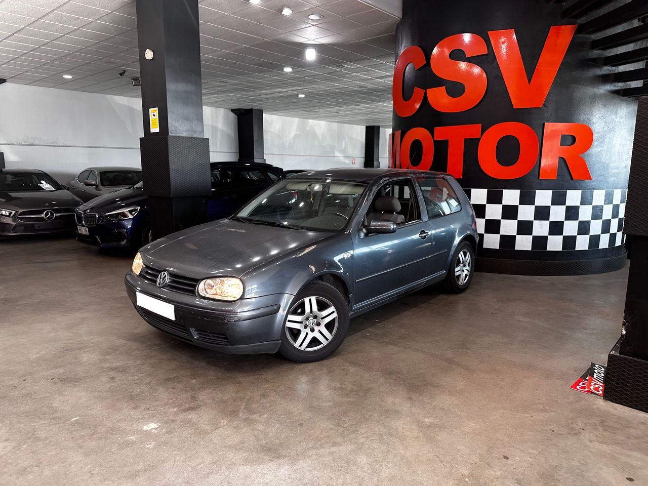 volkswagen golf 2000 / foto grande (2)