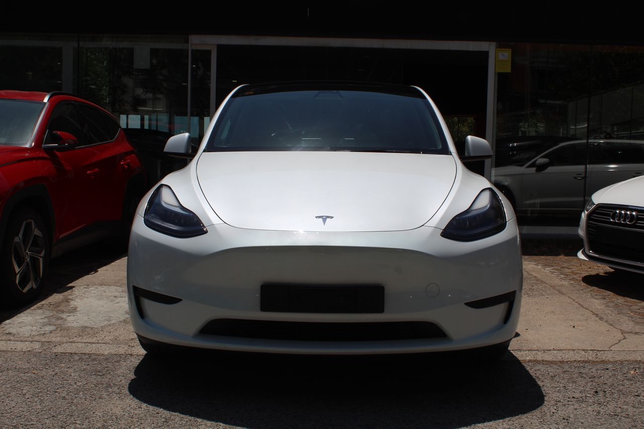 tesla model y 2023 / foto grande (3)