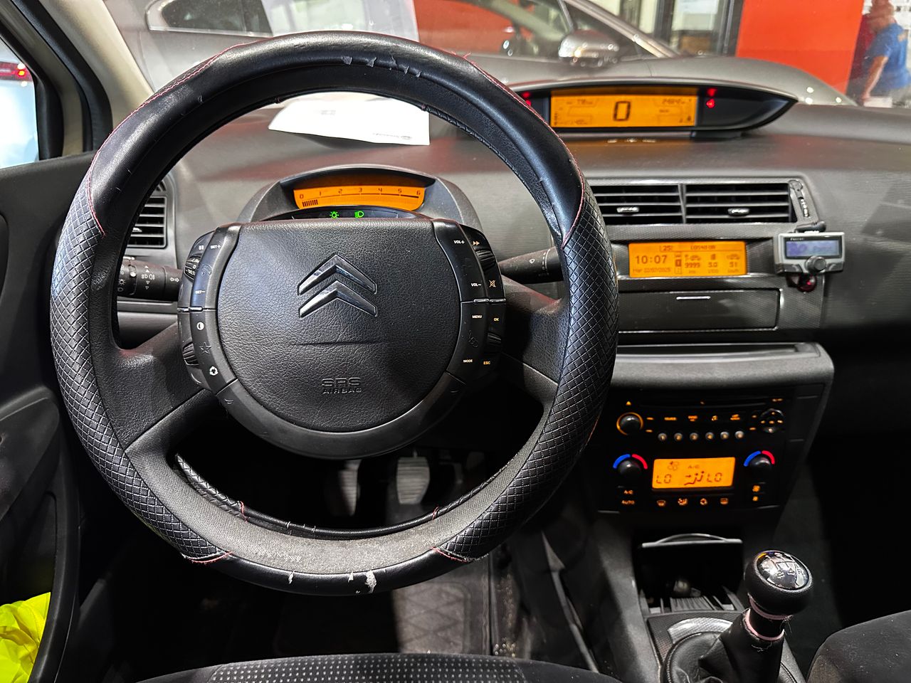 Citroën C4 1.6 HDi 92 Collection - Foto 13