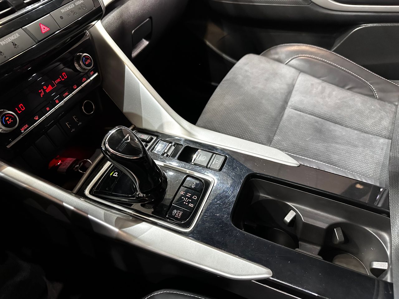 Mitsubishi Eclipse Cross 2.4 PHEV Kaiteki Auto 4WD - Foto 15