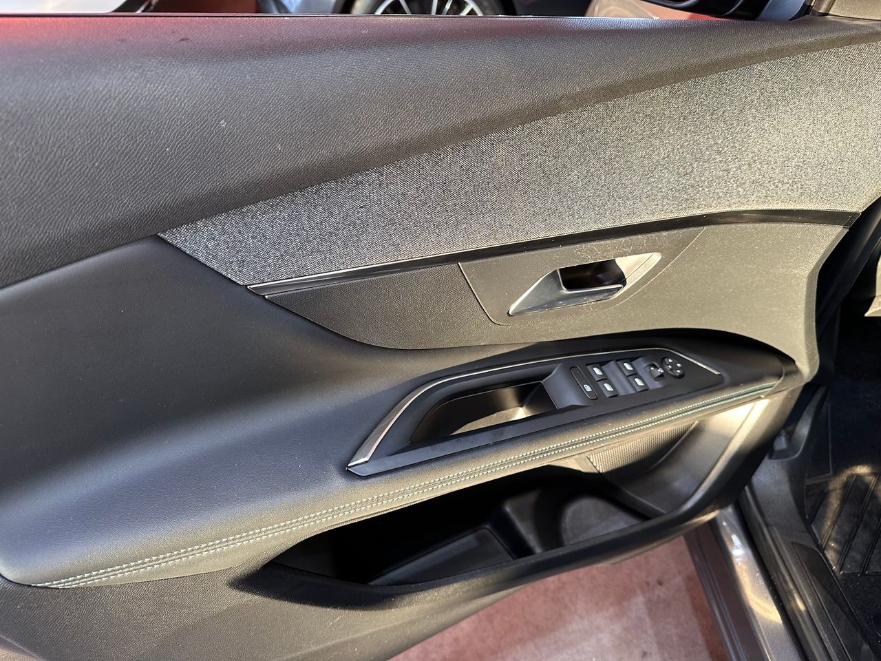 Peugeot 3008 Hybrid 225 e-EAT8 Allure Pack - Foto 14