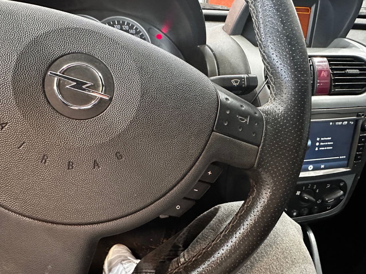 Opel Tigra Sport 1.8 - Foto 15