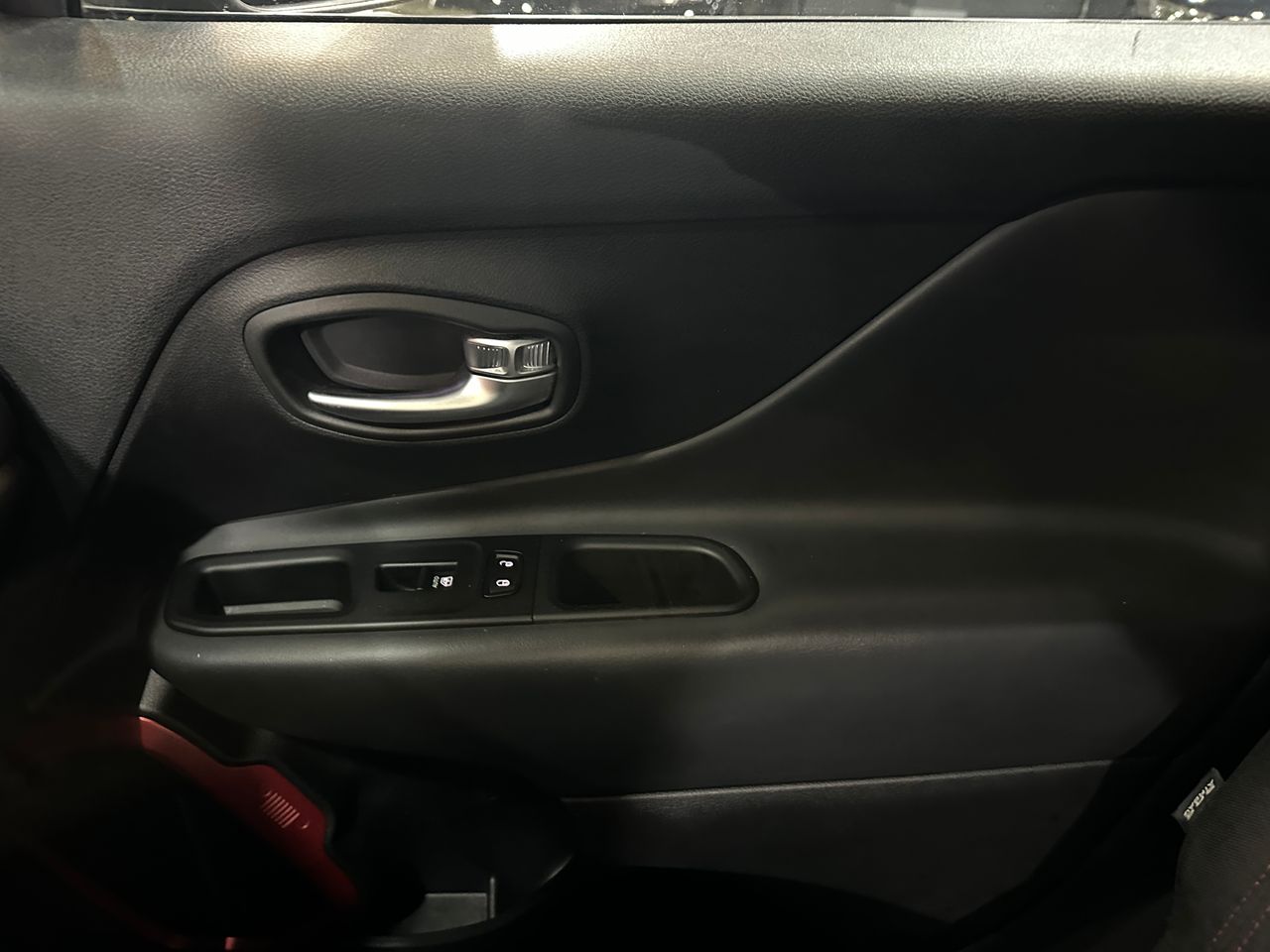 Jeep Renegade Trailhawk 1.3 PHEV 177kW (240CV) AT AWD - Foto 14