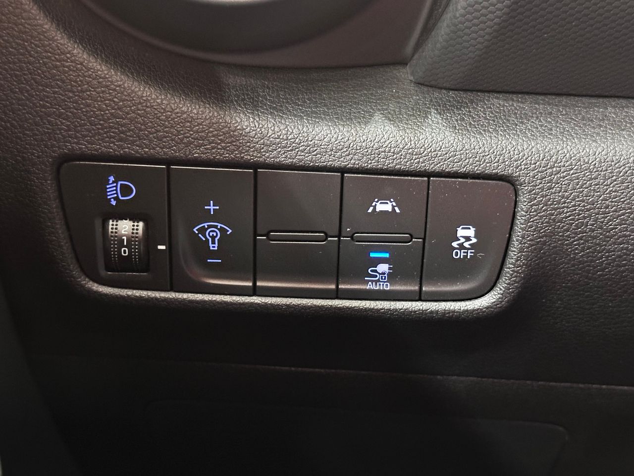 Hyundai Kona 100kW EV Tecno 2C - Foto 18