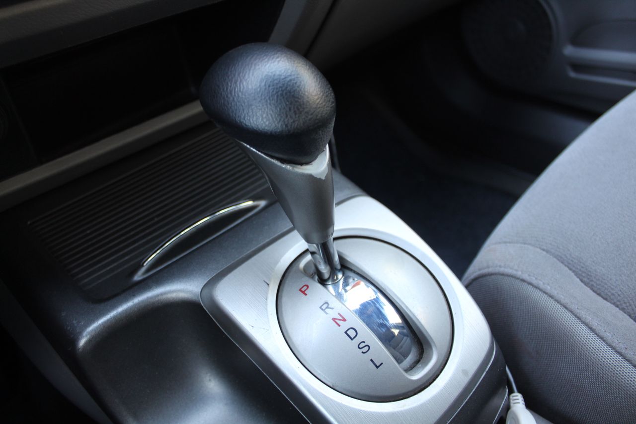 Honda Civic 1.3 i-VTEC IMA Hybrid - Foto 19