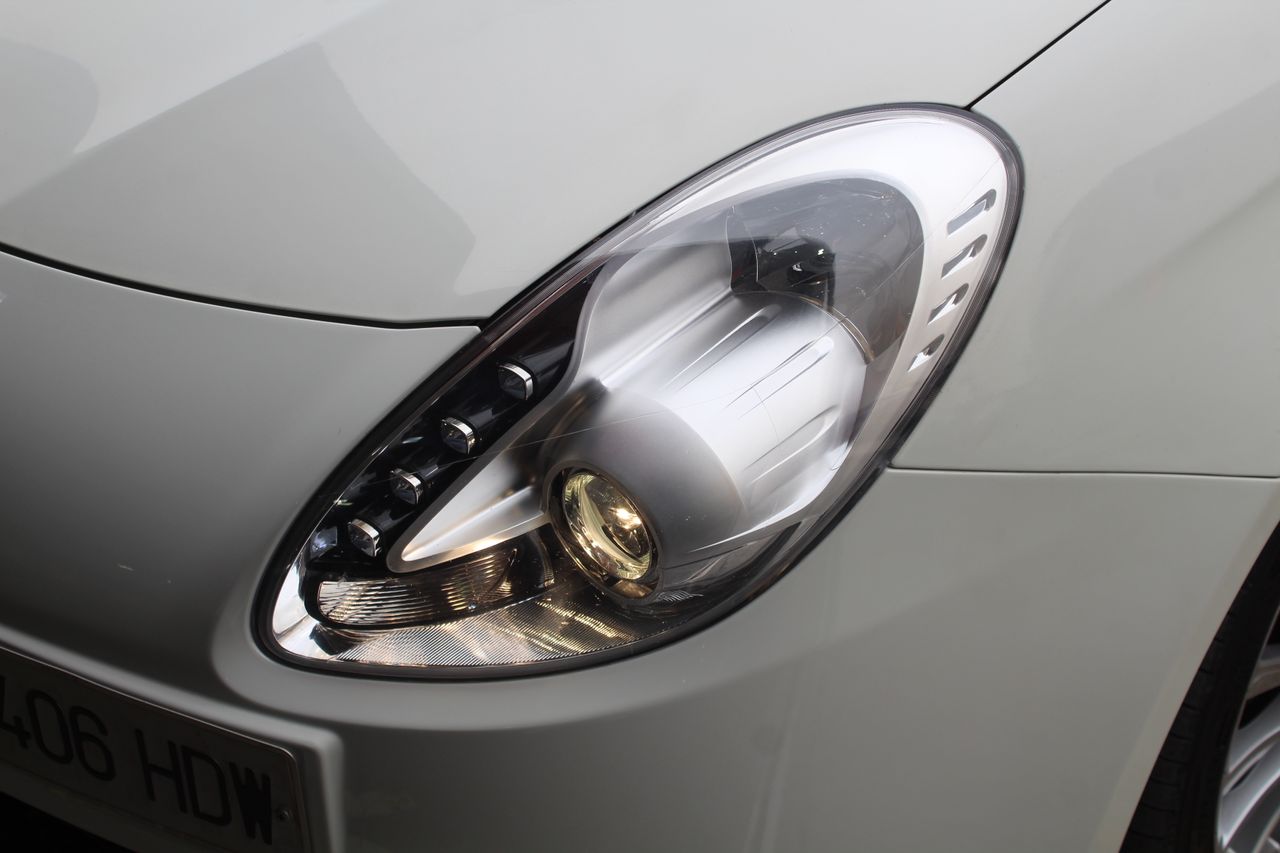 Alfa Romeo Giulietta 1.6 JTDm 105cv Distinctive - Foto 26