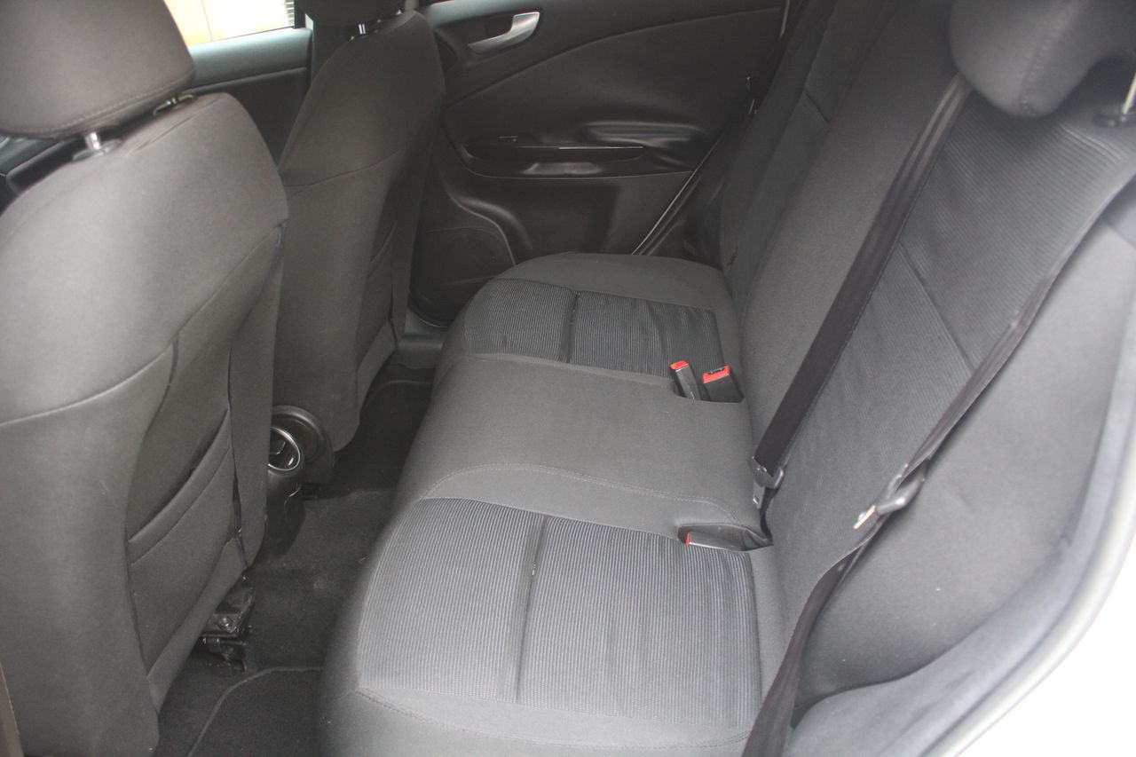 Alfa Romeo Giulietta 1.6 JTDm 105cv Distinctive - Foto 10