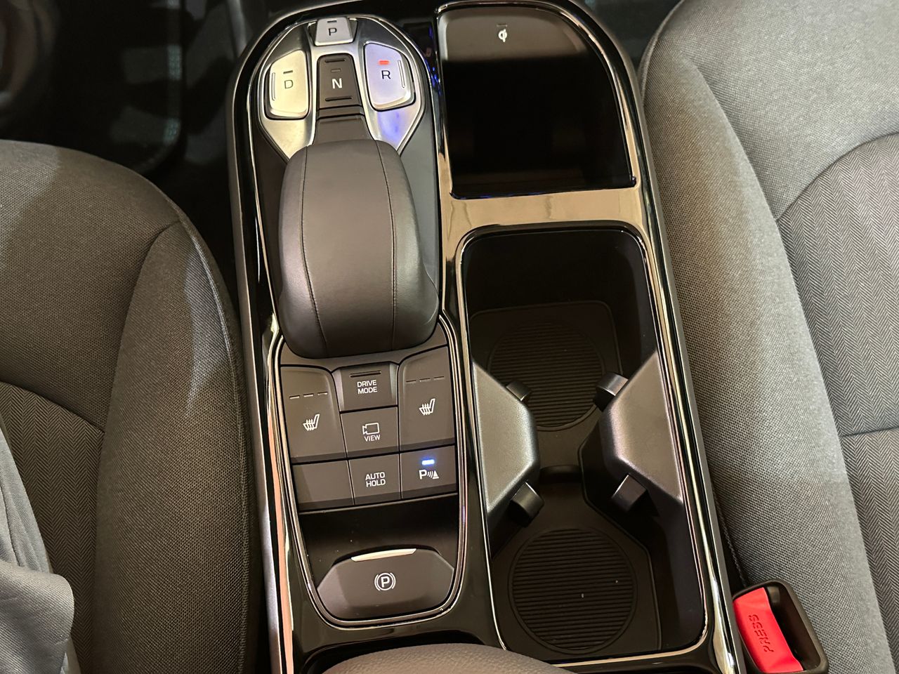 Hyundai IONIQ EV Tecno - Foto 25