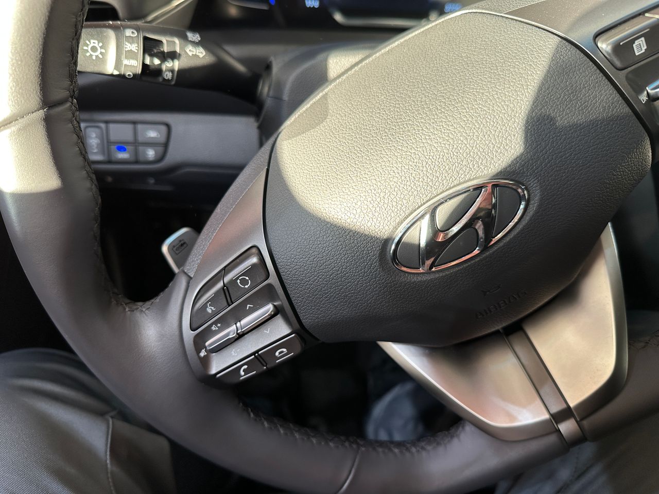 Hyundai IONIQ EV Tecno - Foto 17