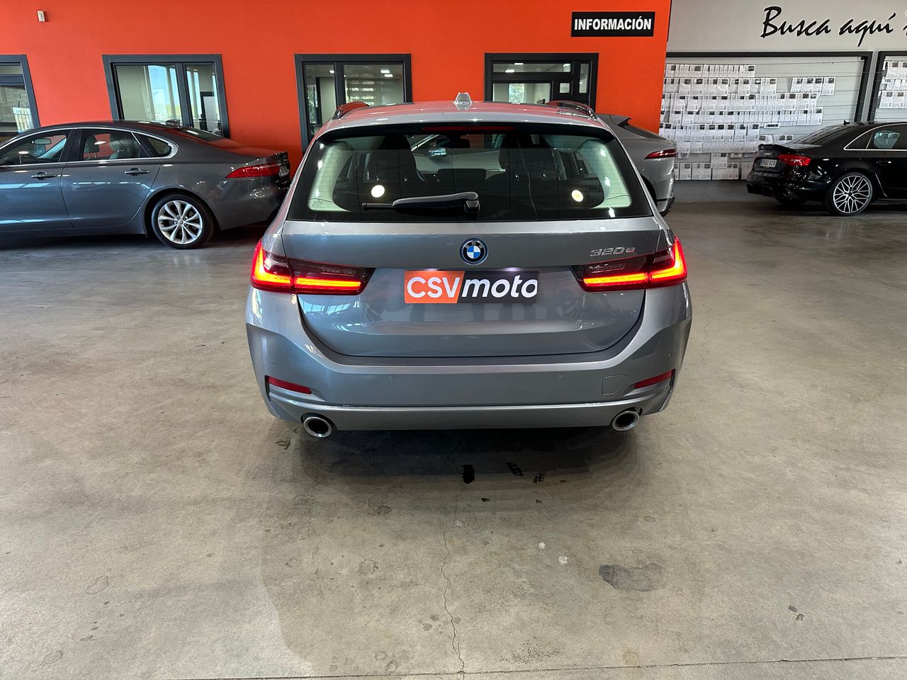 BMW Serie 3 320E 204CV FAMILIAR - Foto 8